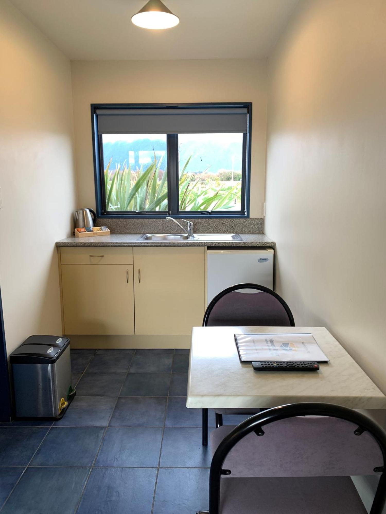 Haast River Motels & Holiday Park Dış mekan fotoğraf