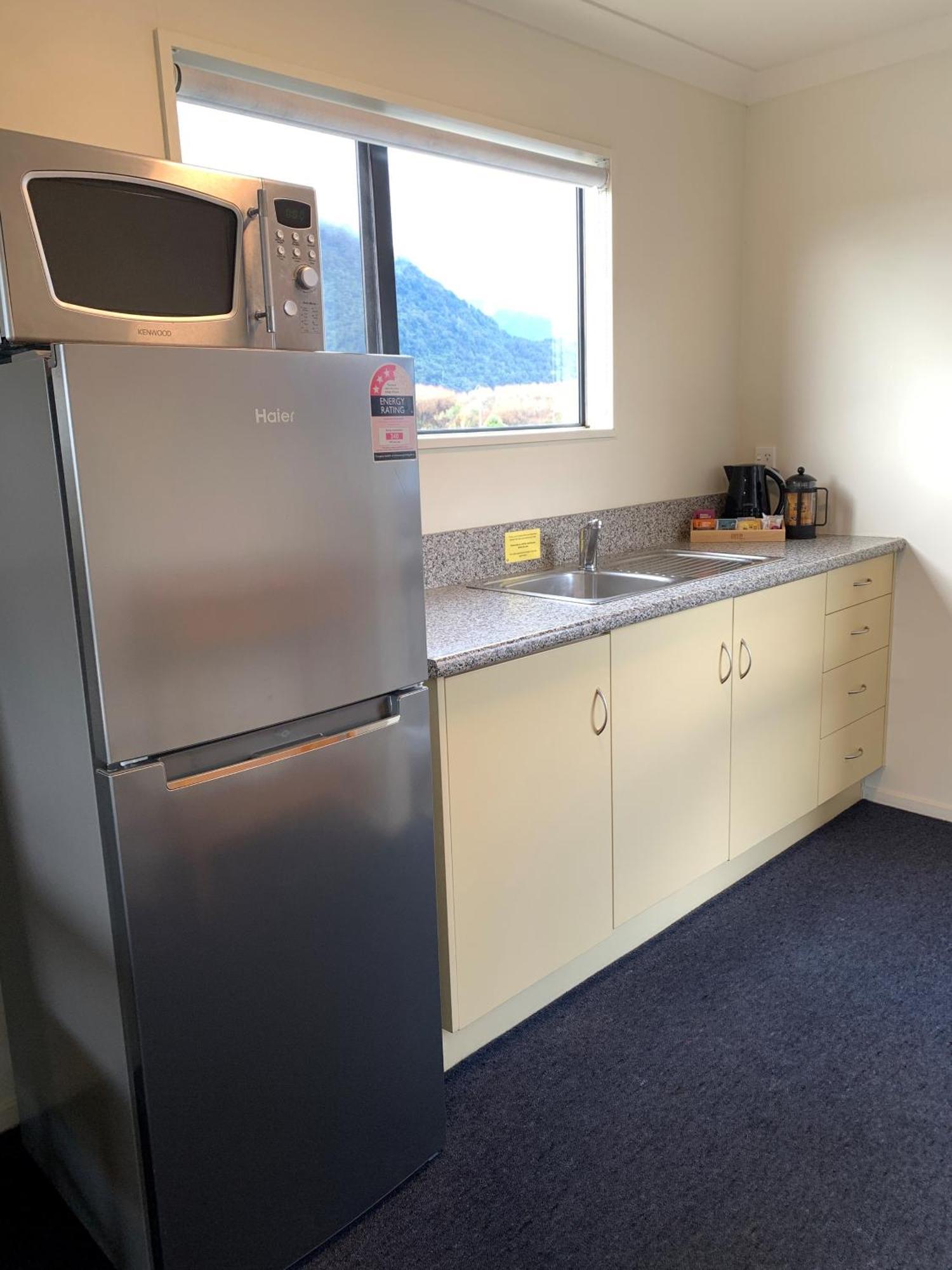 Haast River Motels & Holiday Park Dış mekan fotoğraf