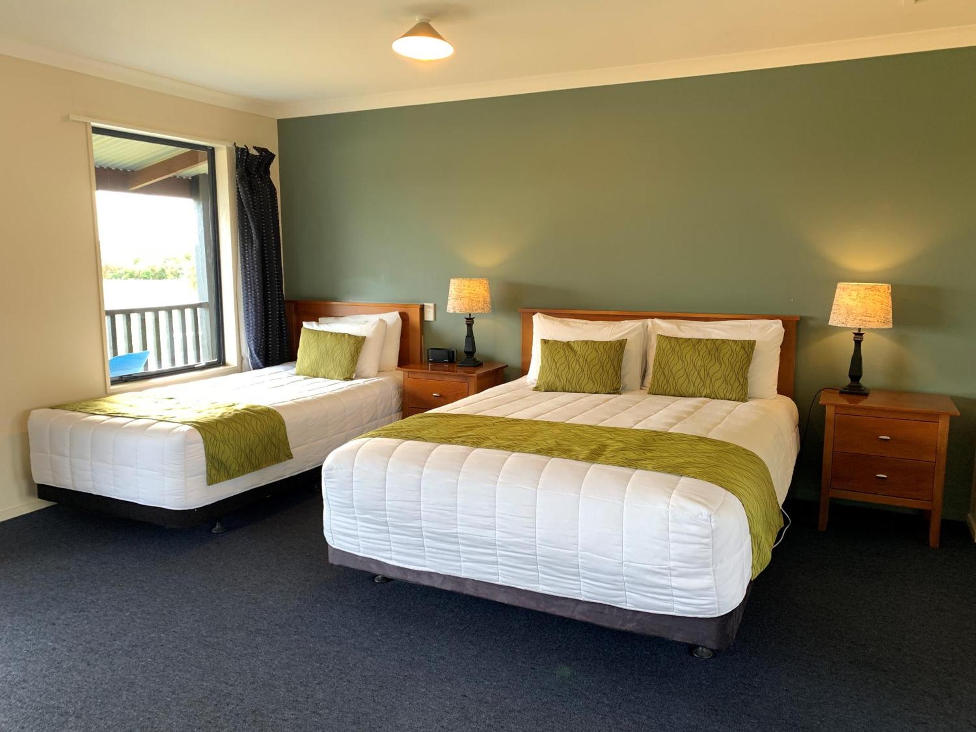 Haast River Motels & Holiday Park Dış mekan fotoğraf