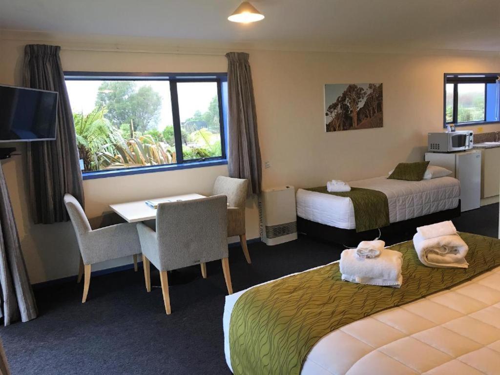 Haast River Motels & Holiday Park Dış mekan fotoğraf