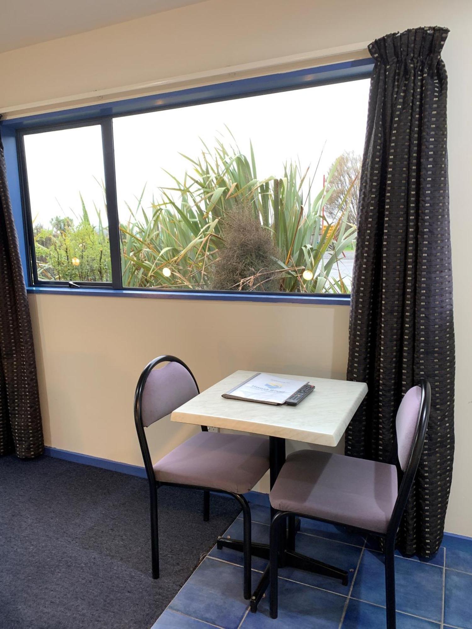 Haast River Motels & Holiday Park Dış mekan fotoğraf